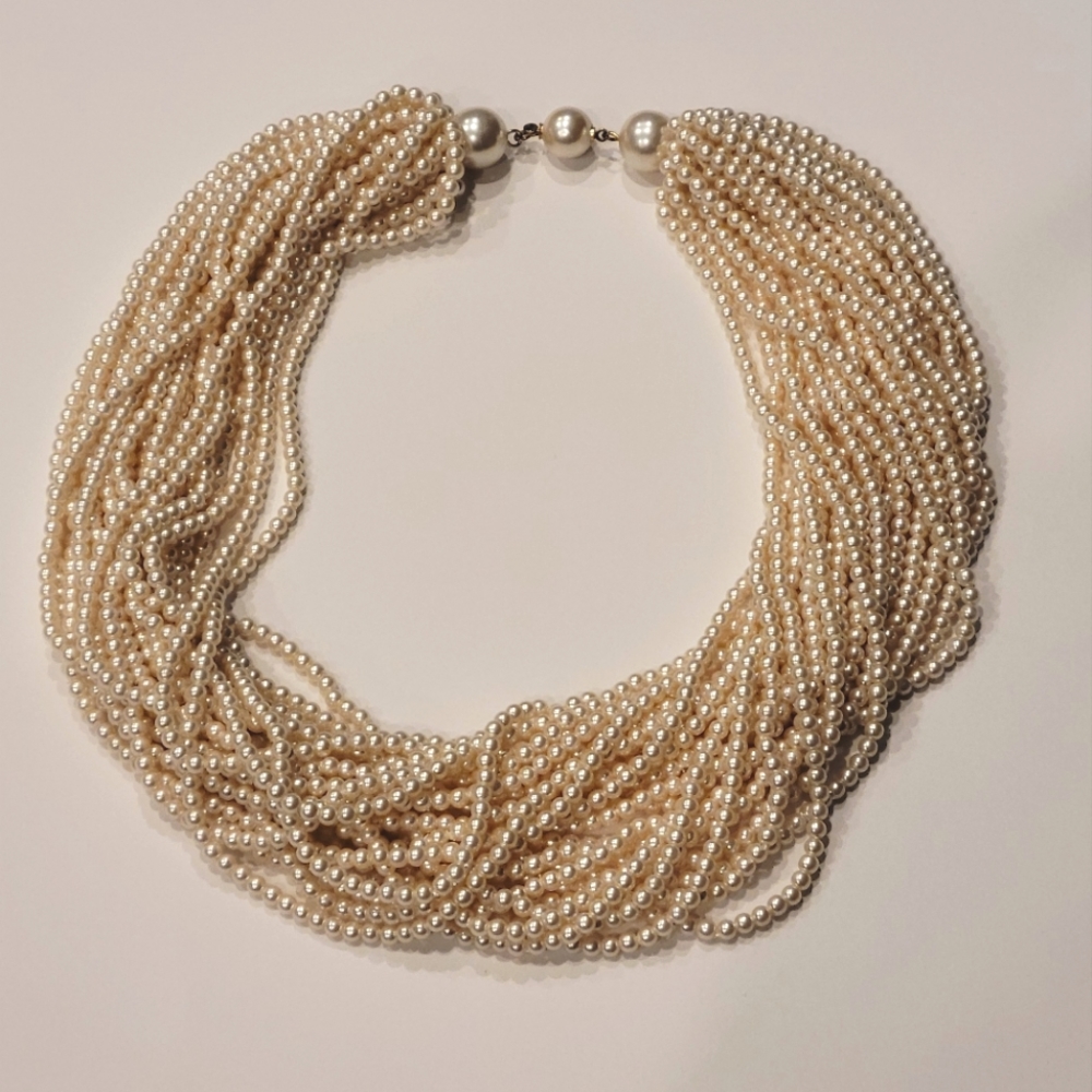 Pearl torsade necklace
